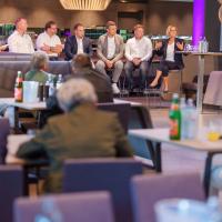 Podiumsdiskussion bei der Firma F/List im August 2022 zum Thema „Handwerk4future", Fotocredit: Josef Bollwein
